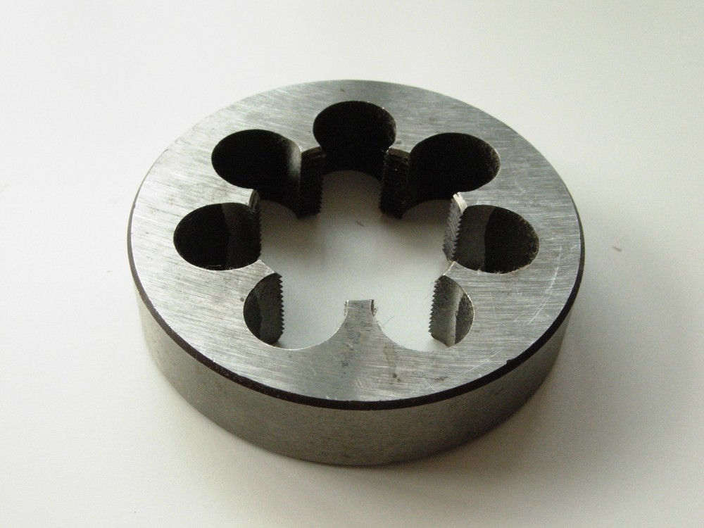 1pc Metric Right Hand Die M41 X 1 1.5 mm Threading Tools
