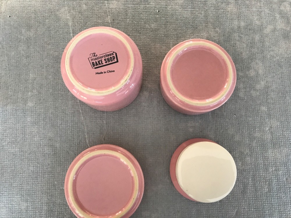 The Masterclass Bake Shop Measuring Cup Set Stacking -Pink-Donut,Cupcake,Candy
