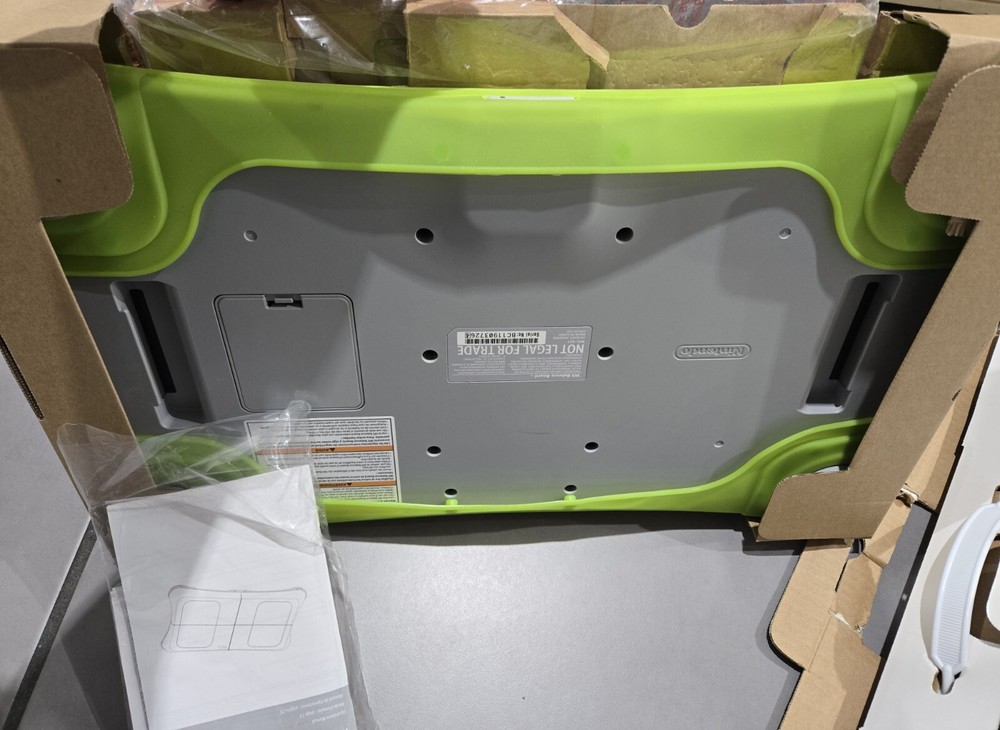 Wii Fit Balance Board Includes Silicon Protector Mint