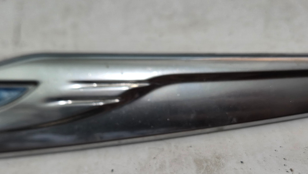 CHRYSLER 200 FRONT EMBLEM 19" 05182602 {X300}