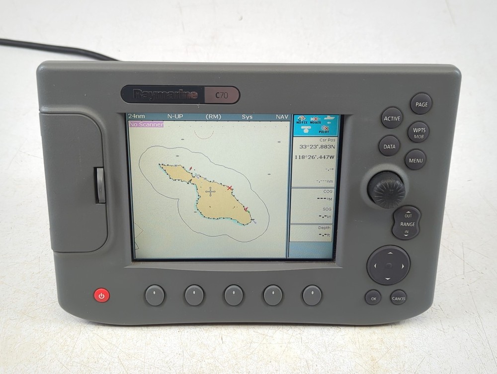 Raymarine C70 Classic E02018 GPS Fishfinder Radar Chartplotter 7" MFD Display