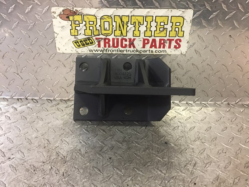 Engine Mount 4004725 (548-11233)