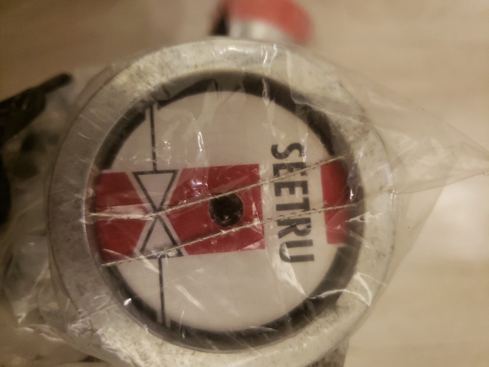 Minimum Pressure Valve