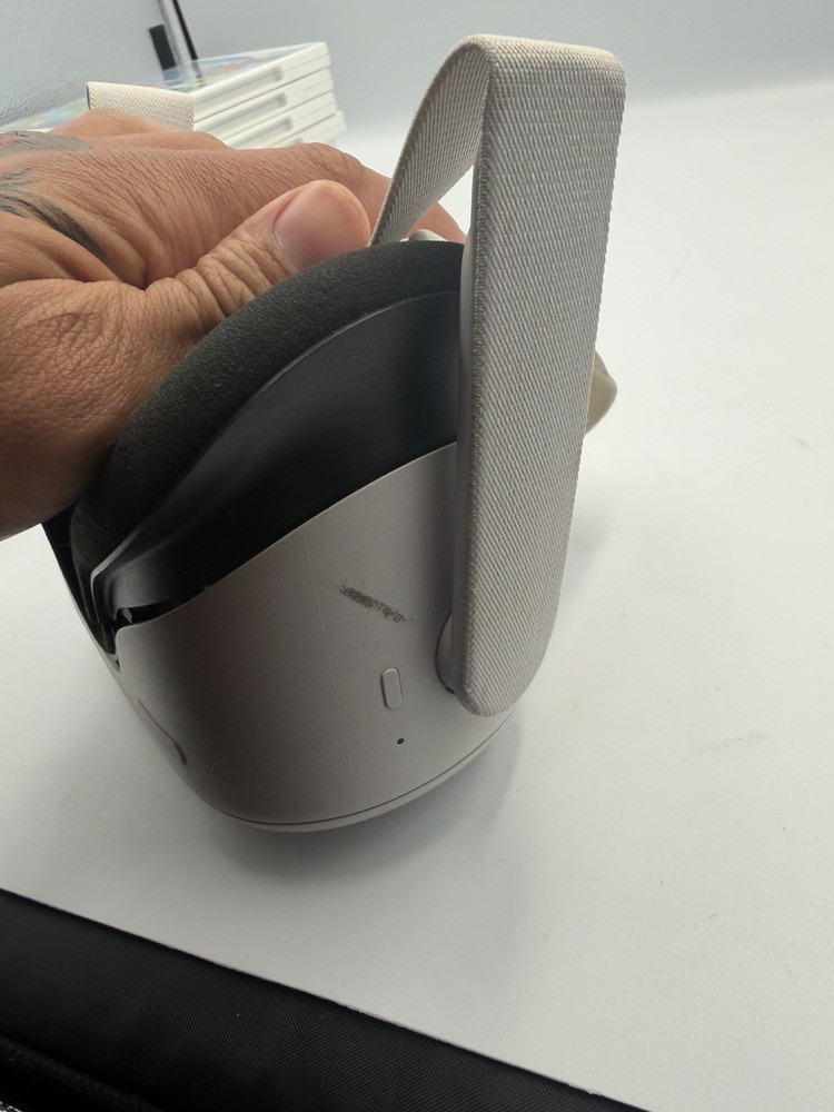 Meta Quest 2 - 64GB - Headset Only -