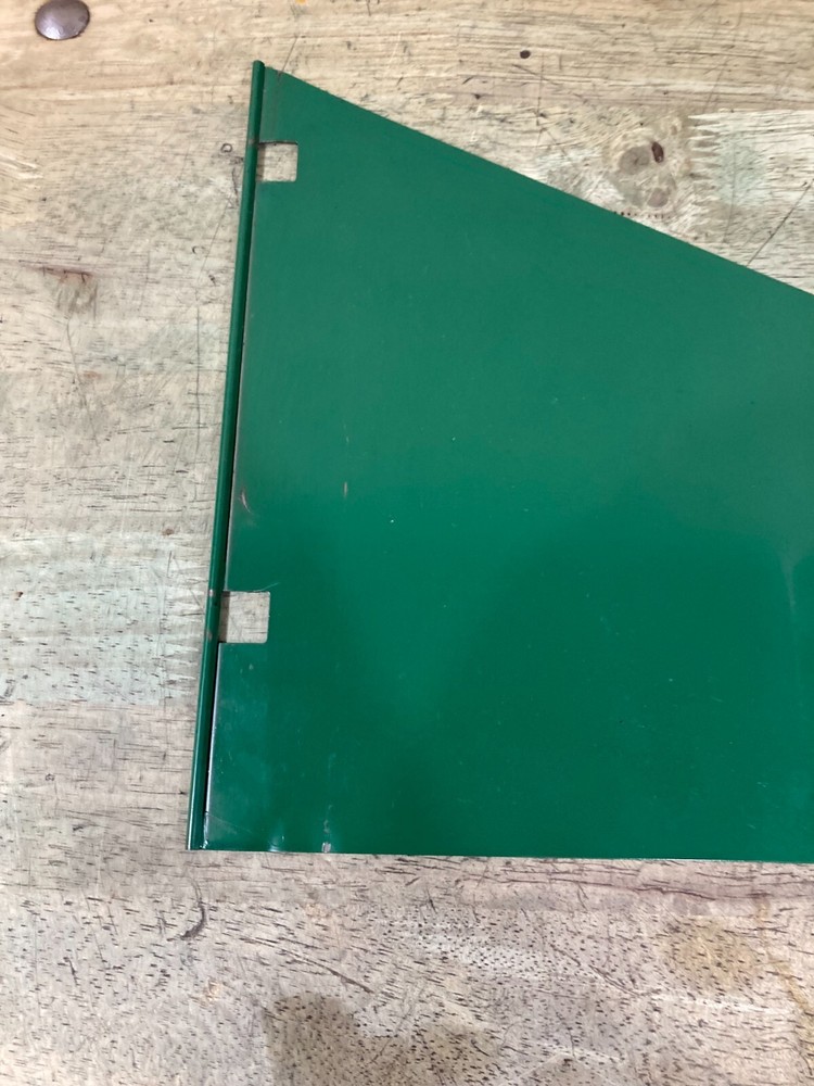 Coleman 413E - Windscreen - Bent on the bottom