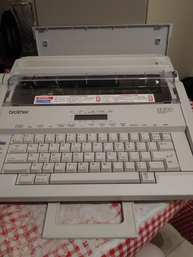 Typewriter Brother AX500 word processing Electric Portable