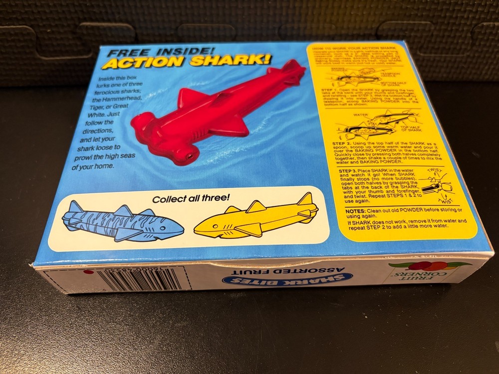 Shark Bites fruit snacks - Empty custom design display box