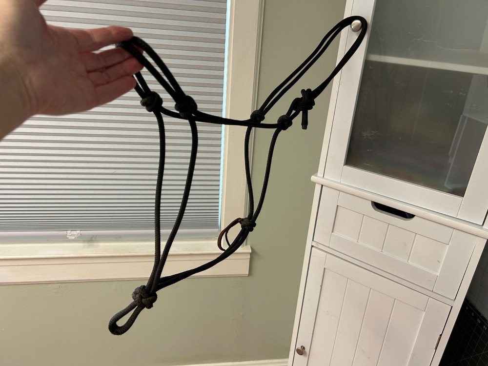 Soft rope halter (Parelli style)