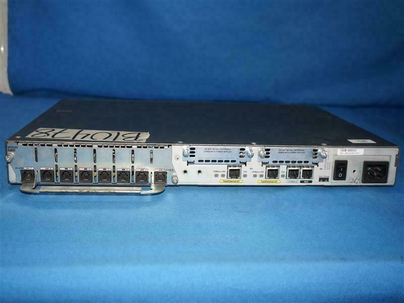 Cisco 2600XM Router AS IS