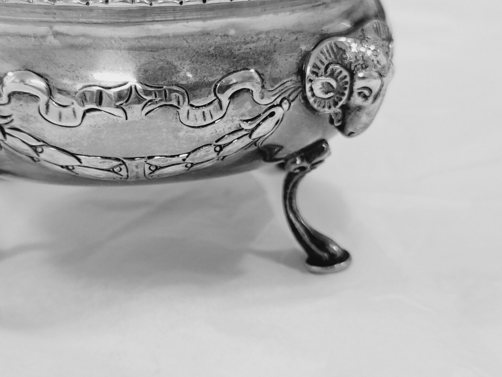 STERLING SILVER OVAL DISH / SALT CELLAR RAM'S HEAD