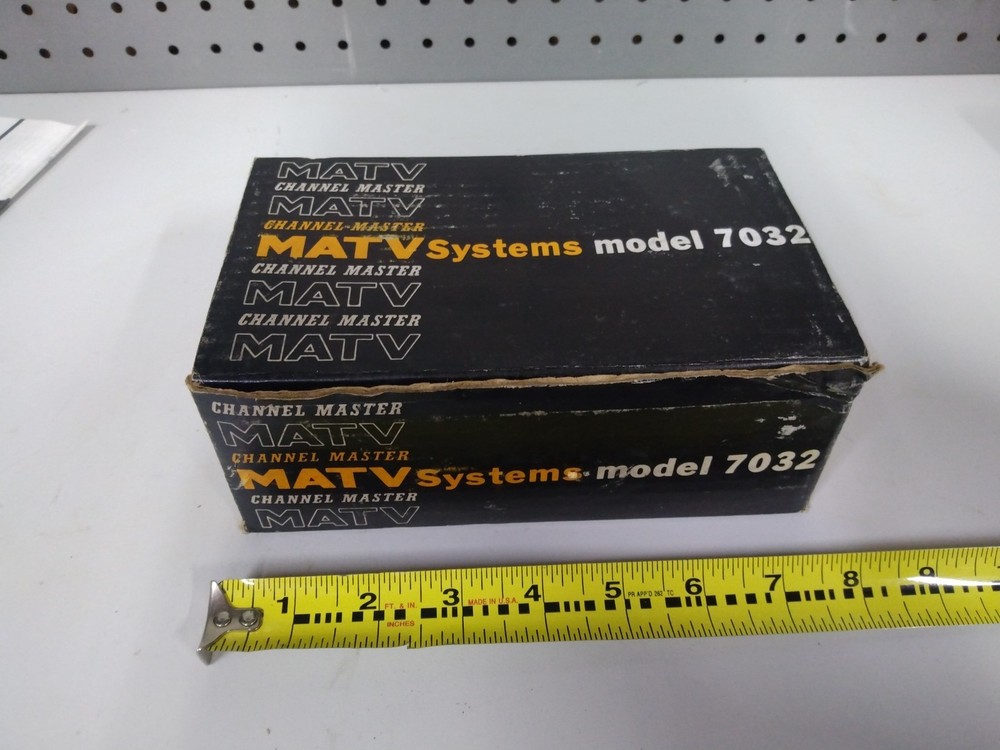 Vtg Channel Master MATV VHF Solid State Distribution Amplifier 30 dB Gain