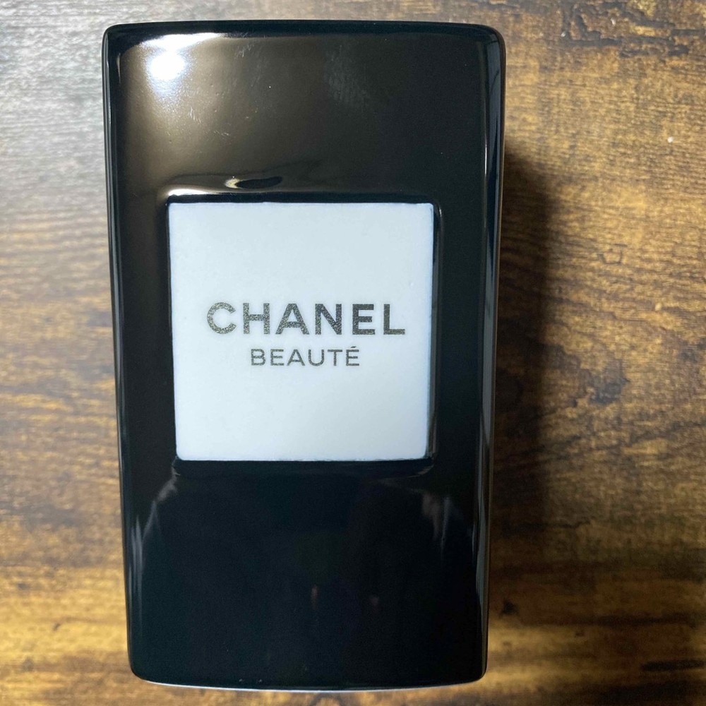 Chanel - Makeup Brush Stand novelty jp