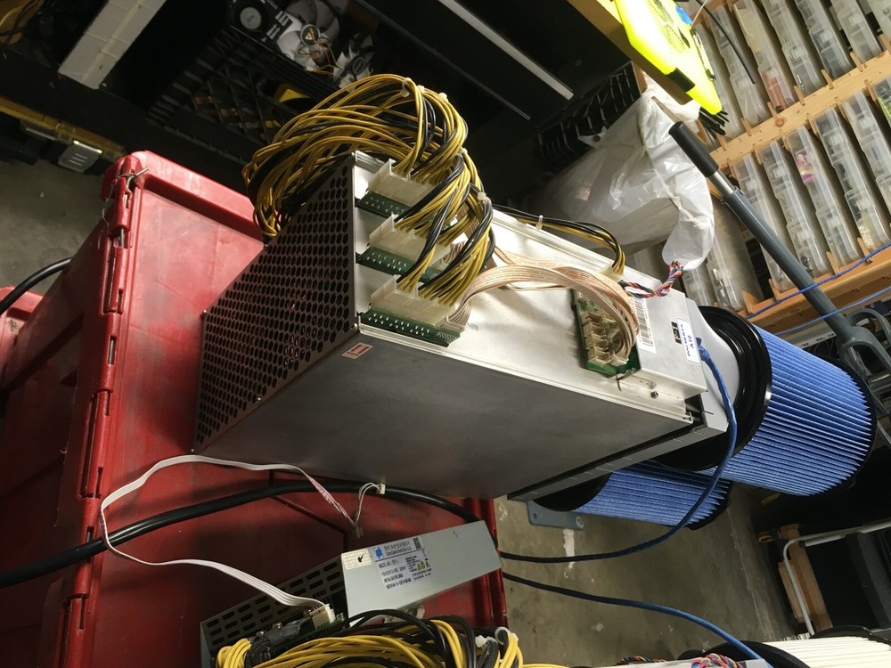 **Improved v3** Bitmain miner dust filter adapter. Keep miner Safe, Clean, Cool