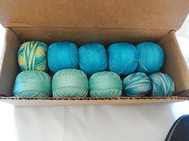 Lot tatting threats, 10 teal