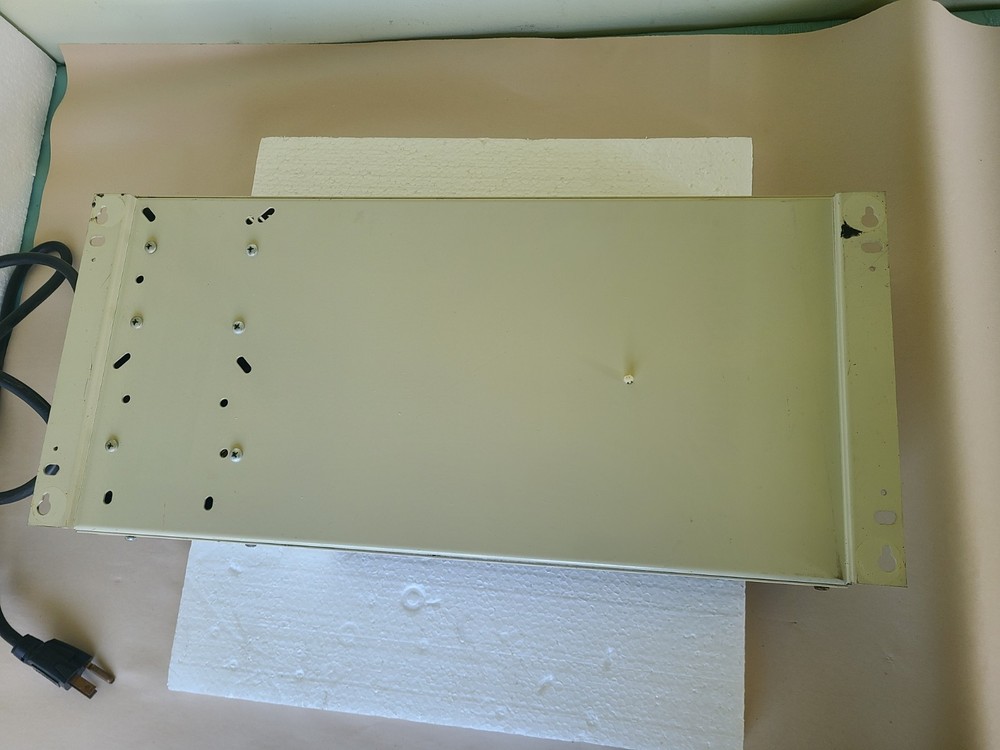 Bogen Model TU-60A 60 Watt Amplifier, Powers Up, AS IS UNTESTED