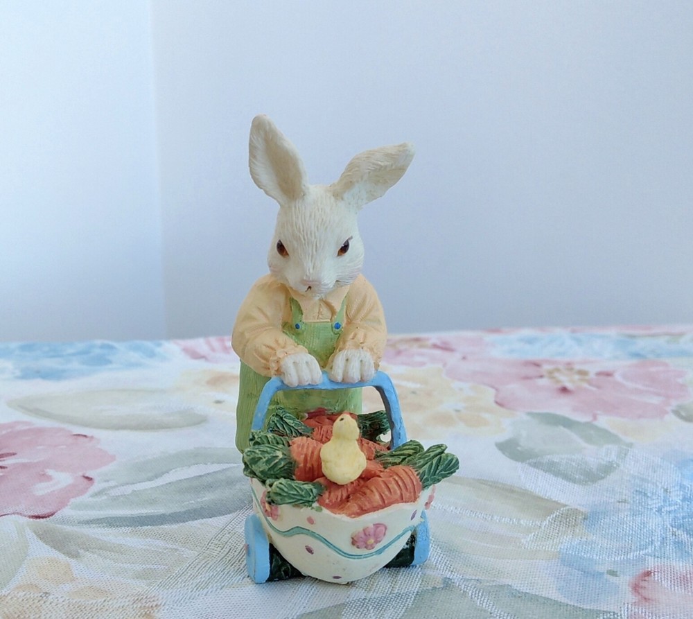 BUNNY FIGURINES GARDENING