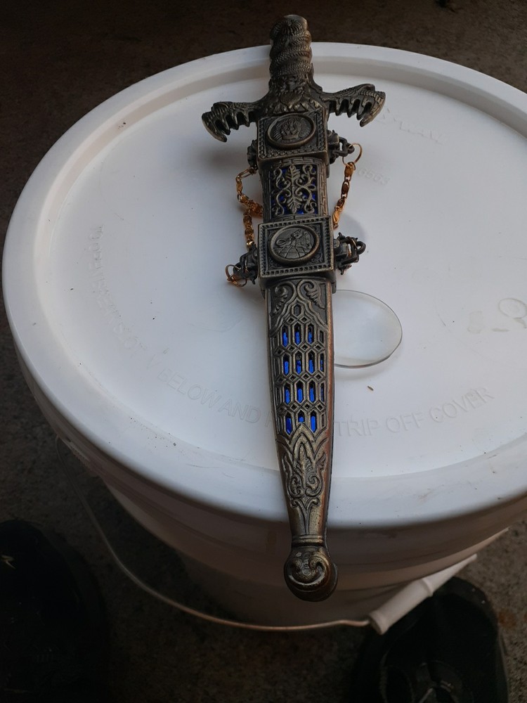defender Dagger With Silver And Blue Case 8 In With Locking Case ornate design