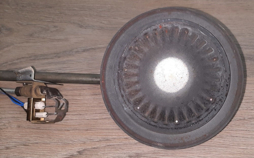 Pilot Igniter & Burner Assembly Q3400A1008 BradfordWhite MITW50L6BN12 Used Good