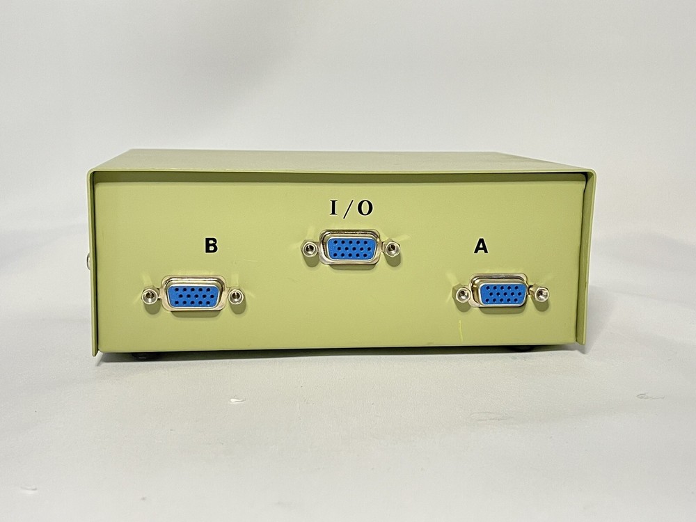 Vintage A B 2-Way Data Transfer Switch Box Keyboard VGA