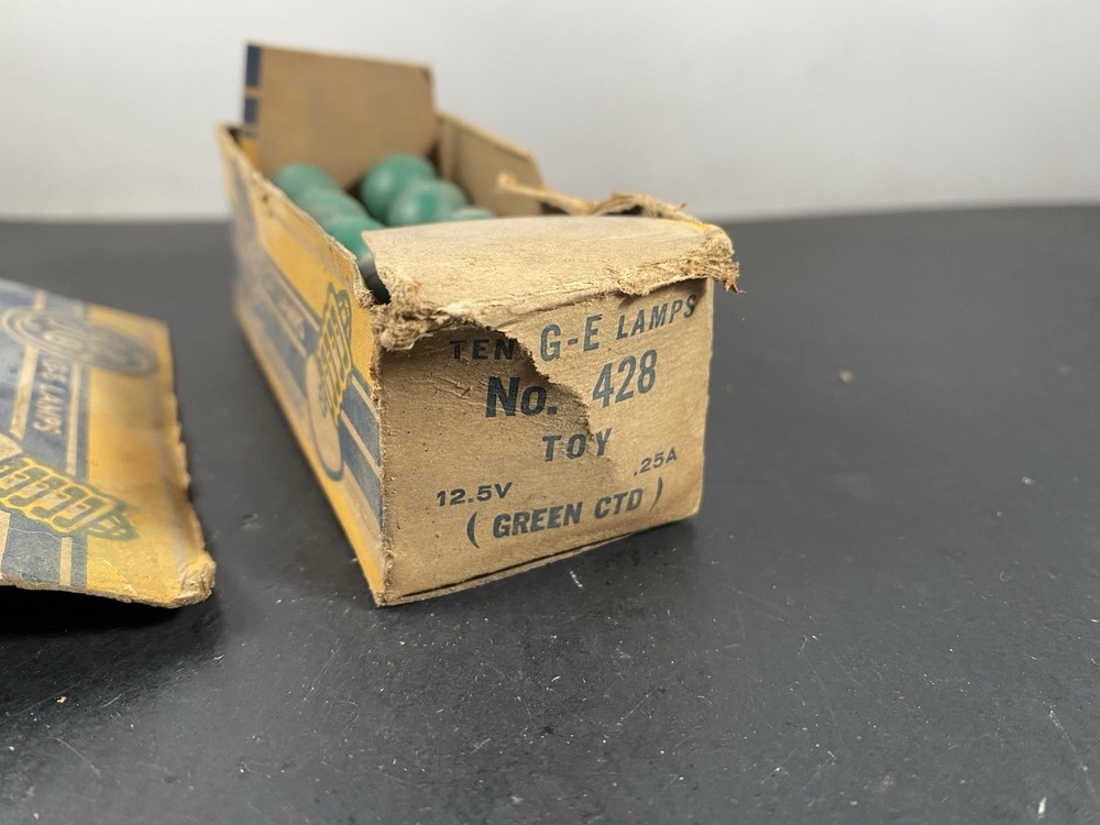 Lionel Post-War GE 428 12 Volt Green Bulbs