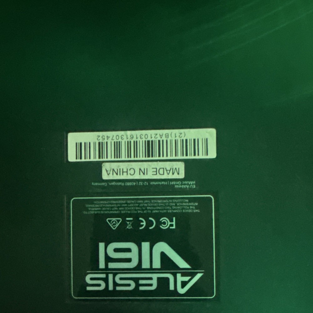 Alesis VI61 USB MIDI Keyboard Controller VI61 Model Professional Studio