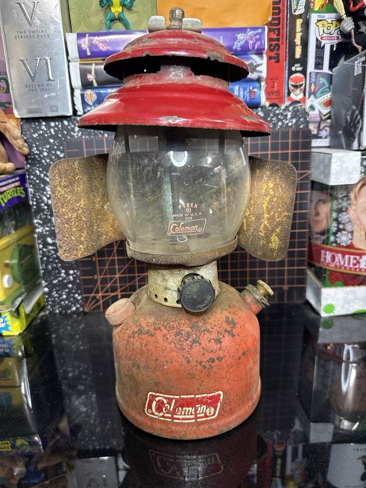 Vintage Coleman 200A Lantern 2/72 Red w/ Pyrex Globe + Reflector Untested