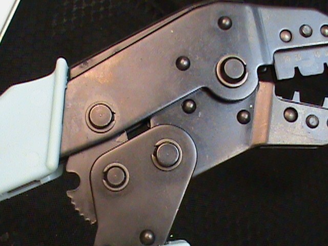 XCELITE COOPER TOOLS Crimper MIC-3020BL D-Sub Open Barrel Crimping Tool Sweden