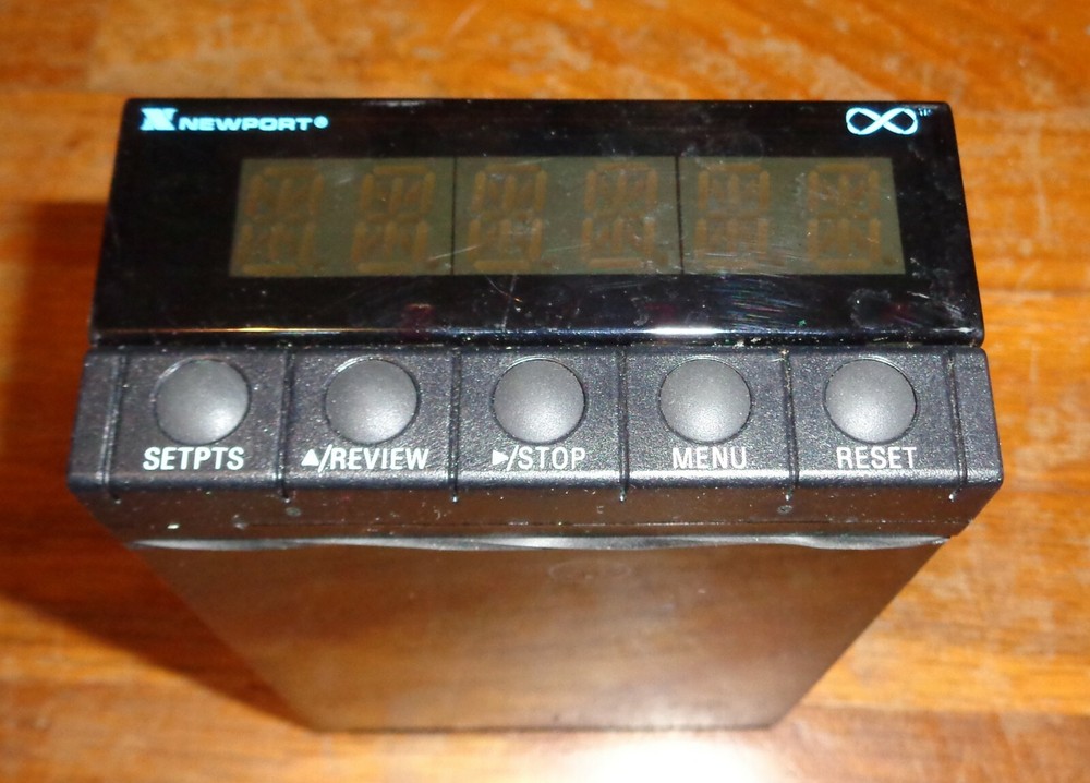 A Newport INFPT-020 Strain / Temp / Process Panel Timer / Meter / PID Controller