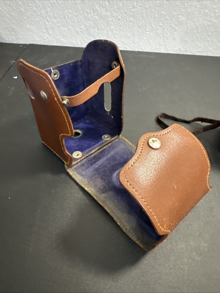 Vintage Argus 75 Camera Leather Case, Flash & 1 Bulb