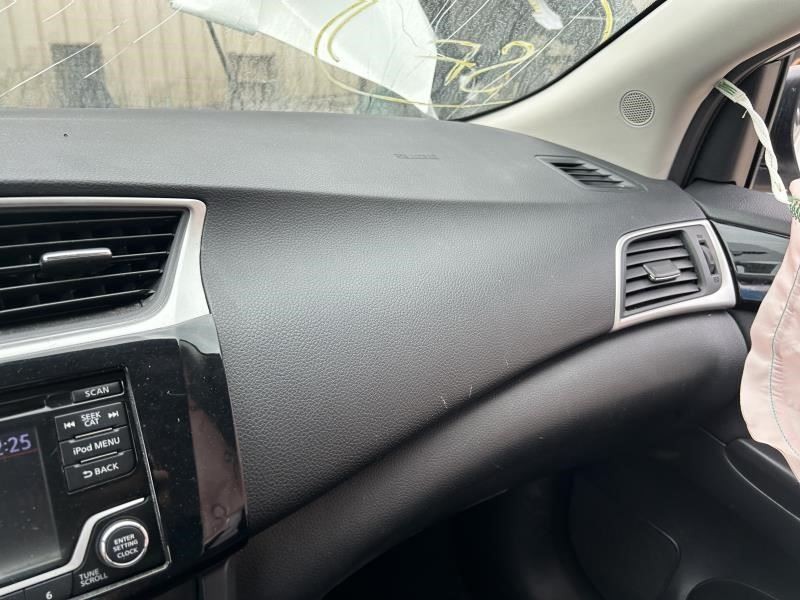 SENTRA 2018 High Mounted Stop Light 104578377