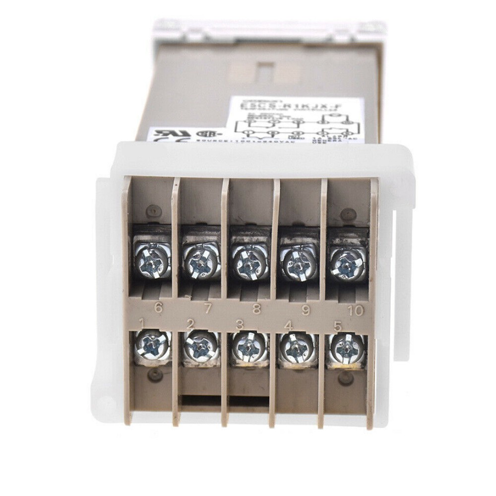 New Omron E5CS-R1KJX Temperature Controller In Box #AT