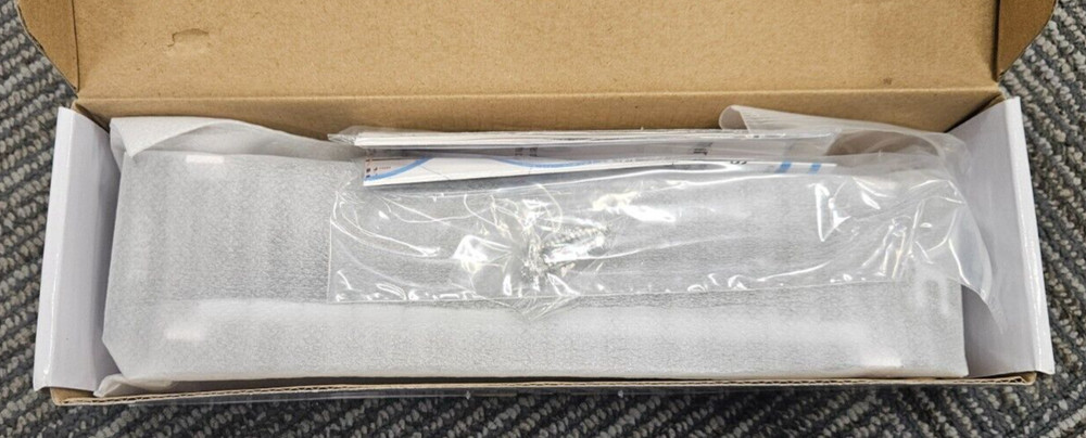 Vertical Cable CAT5e 12 Port Patch Panel RJ45 - Open Box