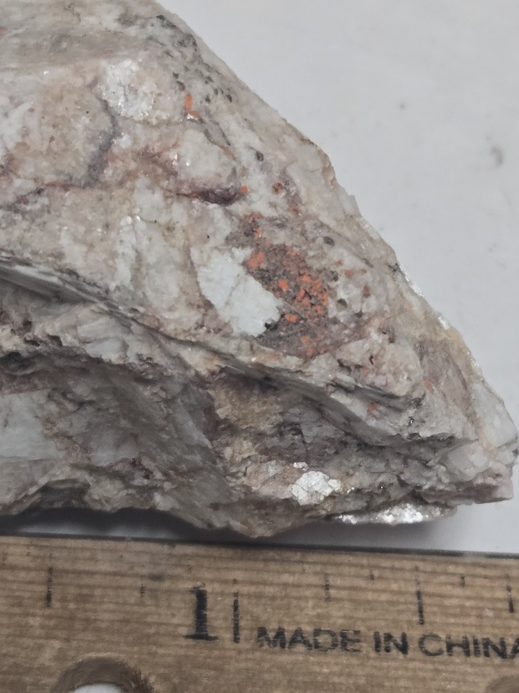 Beautiful Minium specimen