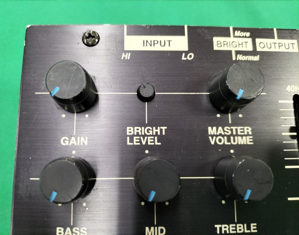 ACOUSTIC J-BOX prelifier (for bass)