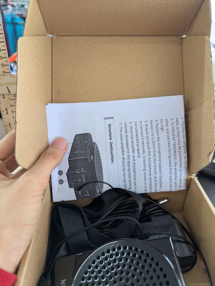 Portable Voice Amplifier With Headset Mic & Adjustable Strap