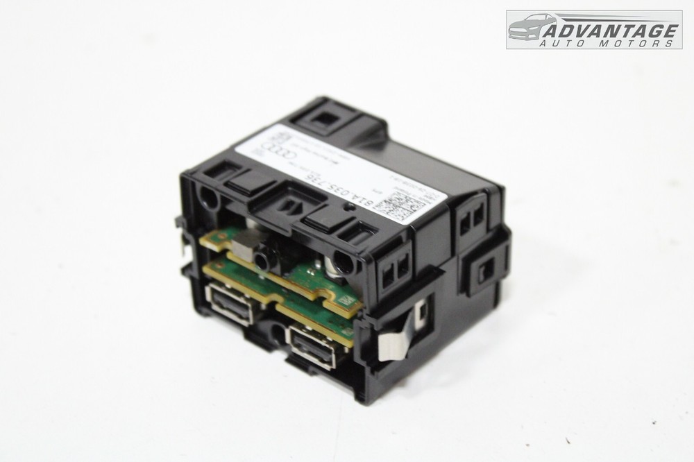 2012-2018 AUDI A7 USB MEDIA PORT AUX JAKC INPUT SOCKET ADAPTER HUB OEM