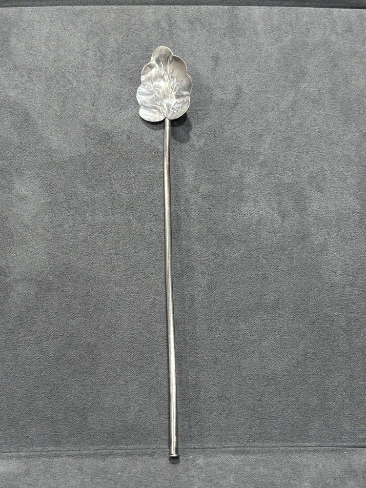 Vintage Sterling Silver Leaf Patterned Drink Stirrer in Excellent Condition