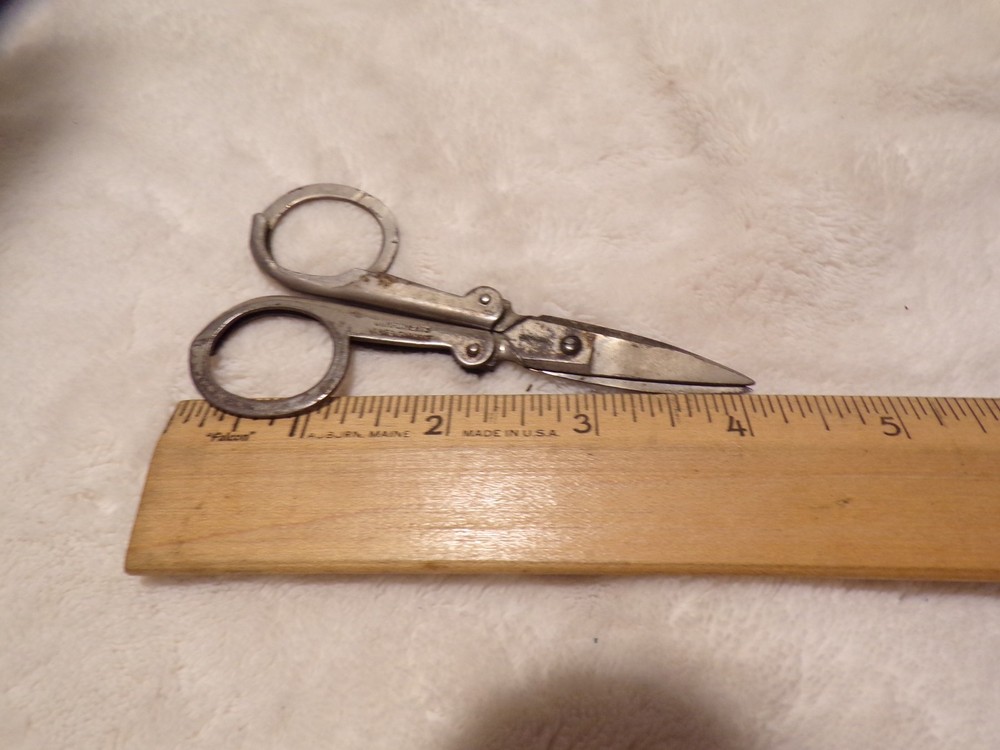 VTG Mini Folding Scissors Compliments J&EB Garrett