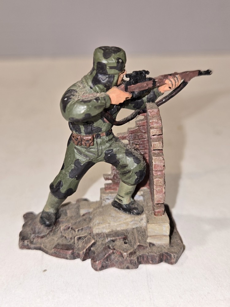 BRITAINS 1:30 METAL FIGURES WWII DUELING SNIPERS