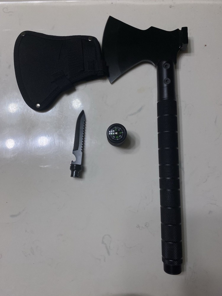 Multipurpose Axe Flint Fire Igniter, Combat Knife, Built In Compass, Whistle￼