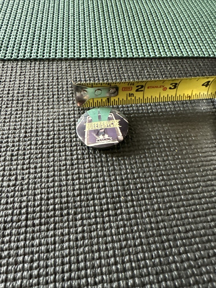 Queensrÿche ,The Warning .vintage button pin.