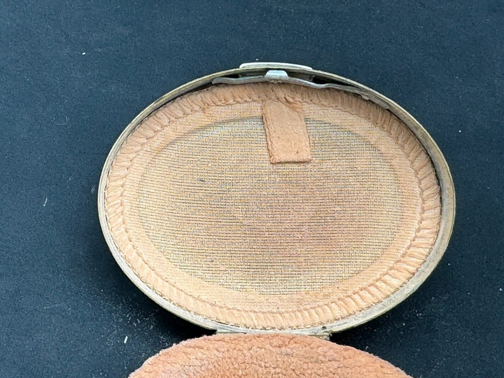 Vintage MAJESTIC STERLING SILVER COMPACT POWDER BOX