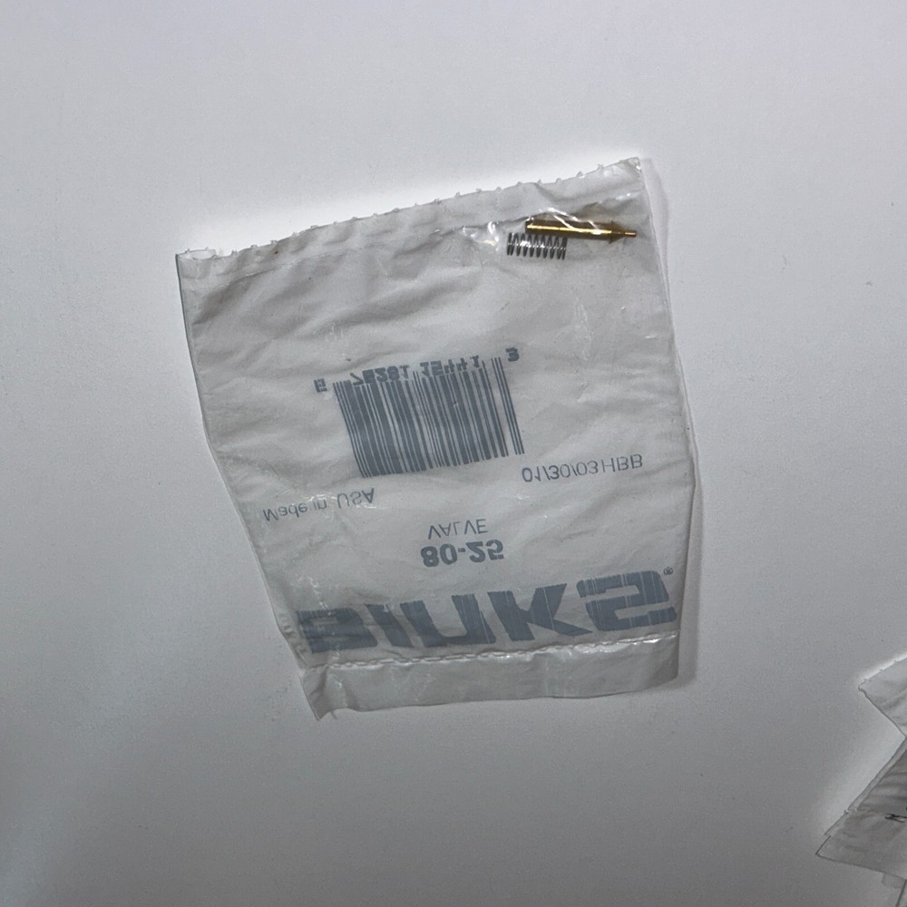 NEW BINKS 80-25 , 80-26 VALVE AND SPRING COMBO PACKAGE (D435)