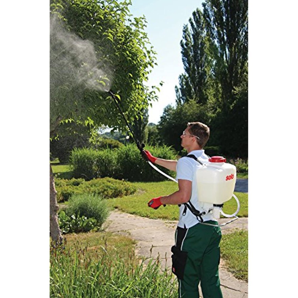 SOLO 10207 4Gl Backpack Sprayer, white