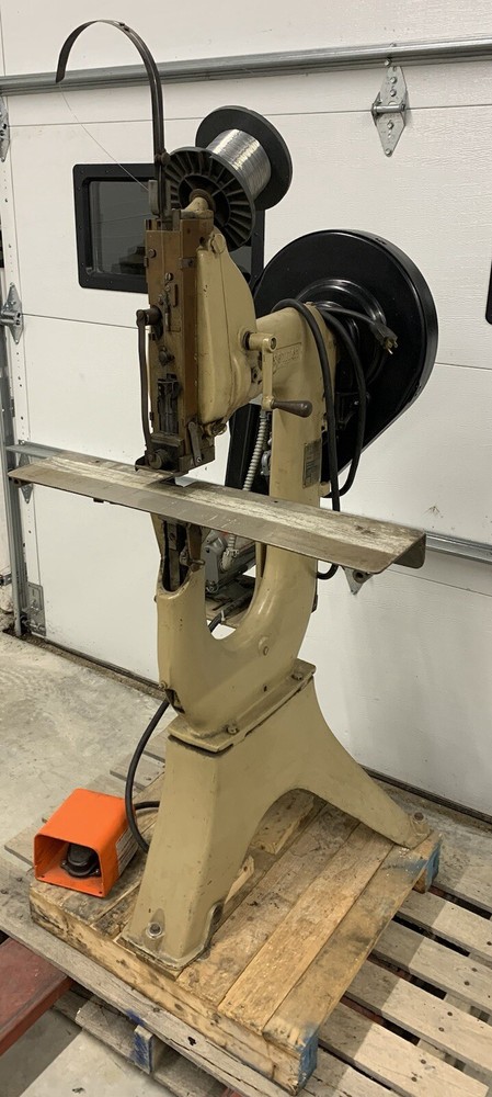 Bostitch 19E Wire stitcher