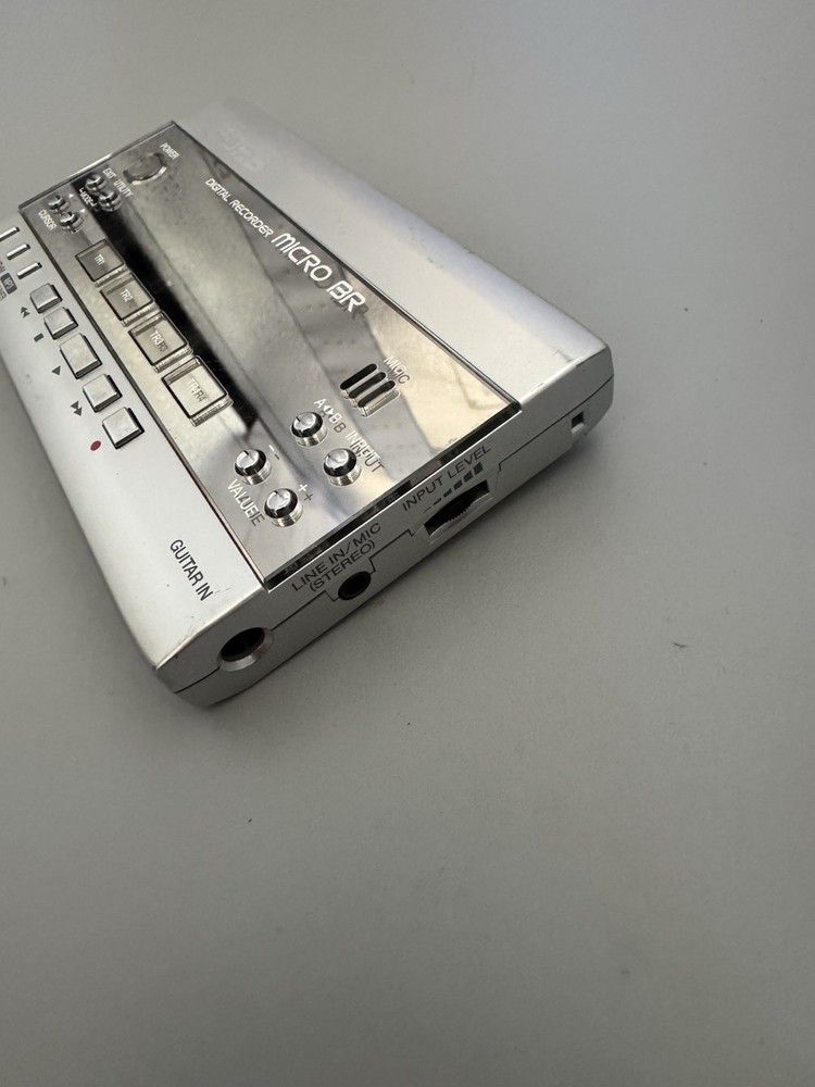 BOSS Micro BR 4-Track Digital Multitrack Pocket Recorder with SD card