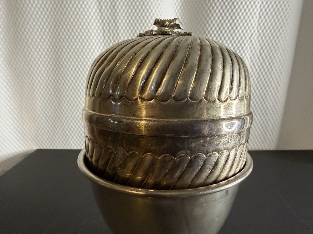 Antique Victorian Silver Plated Footed Egg Coddler Warmer
