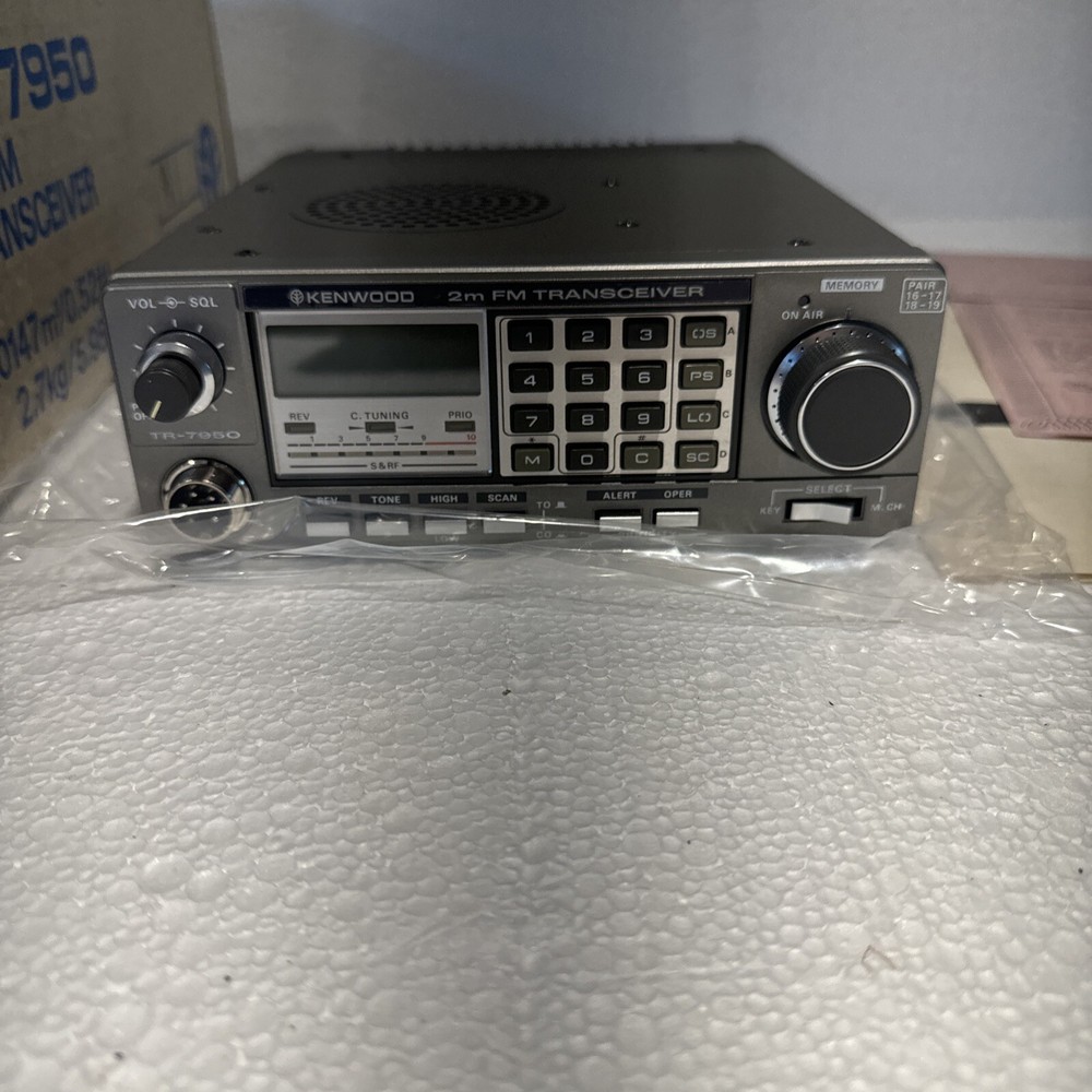 Transceiver Kenwood TR-7950 NOS*