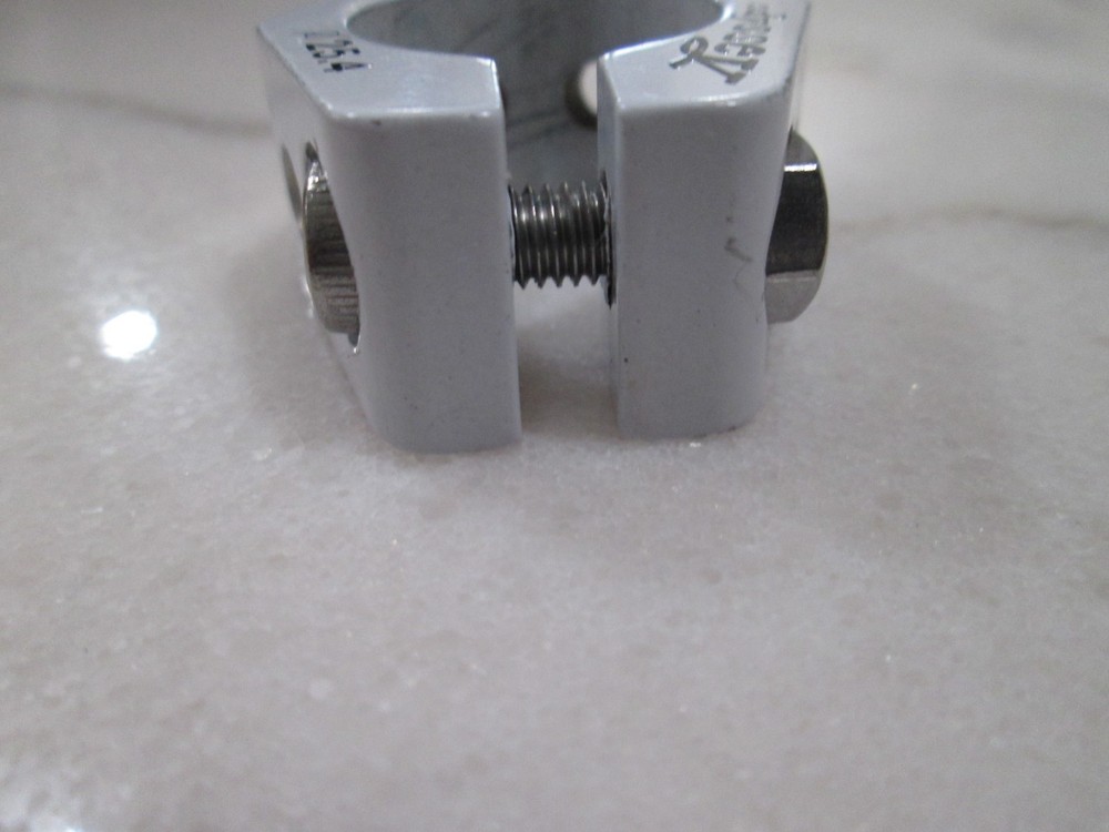 Odyssey seat post clamp 25.4 white