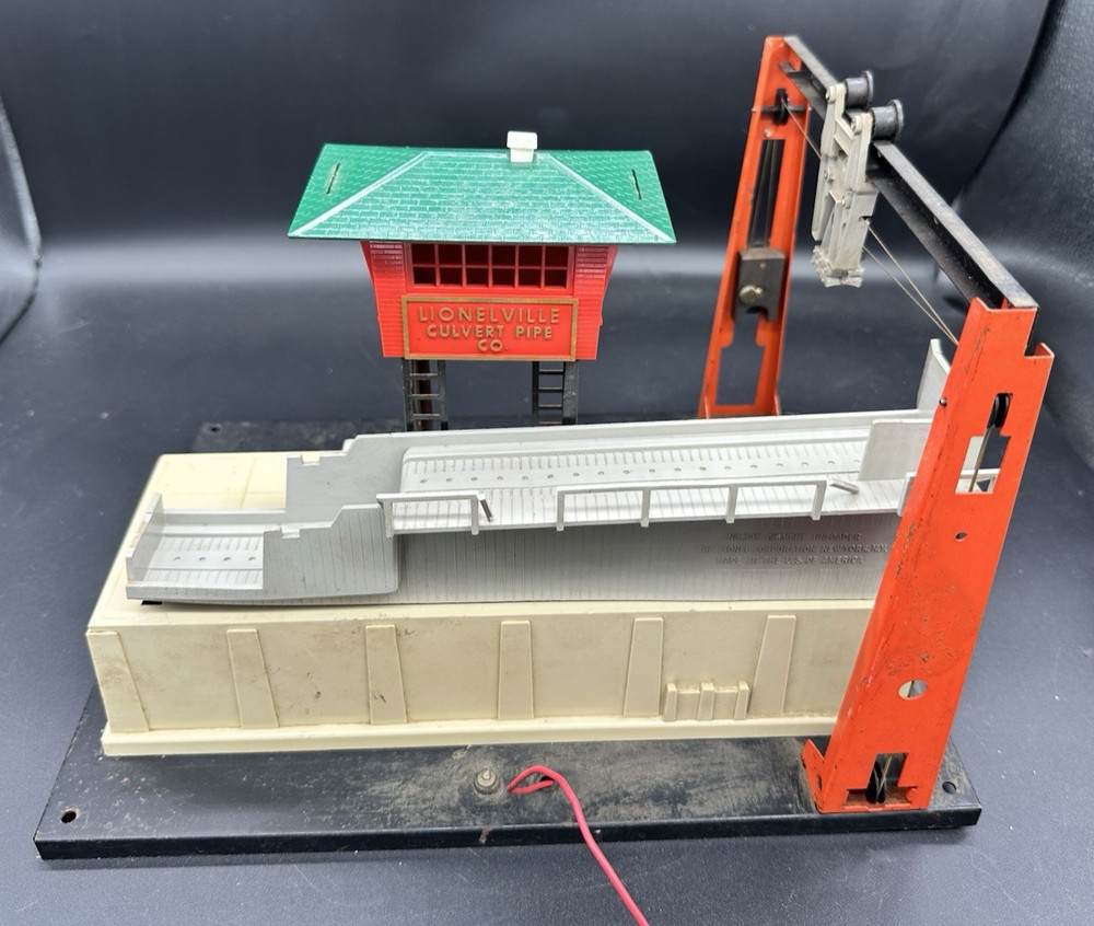 Lionel 342 Vintage O Motorized Operating Culvert Loader (Please Read)